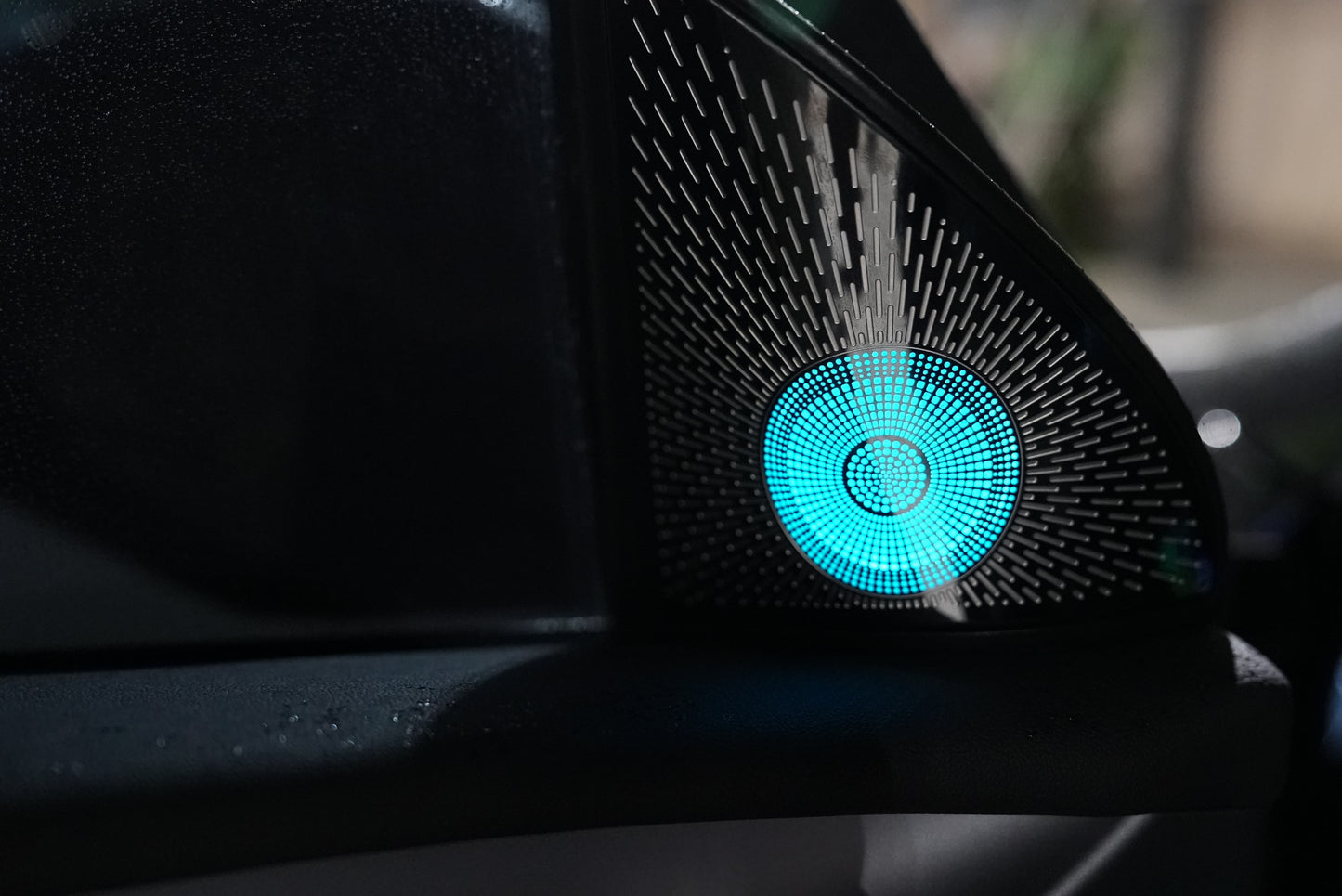 Tesla Model Y (2021-2022) Carving Ambient Lighting Kit